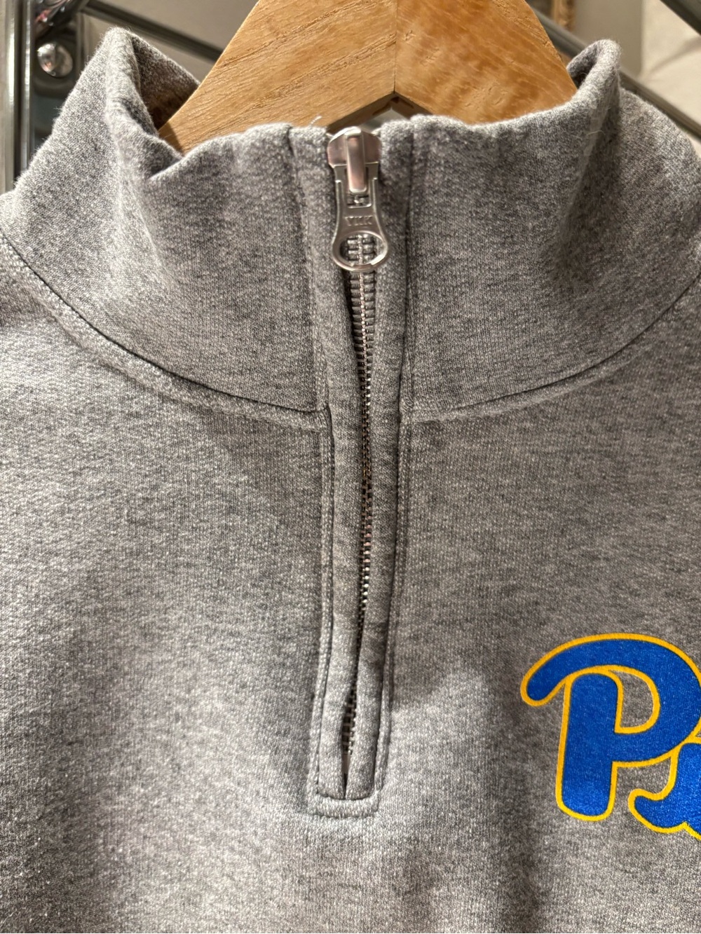 Pitt University of Pittsburgh Quarter zip - Picture 3 of 4